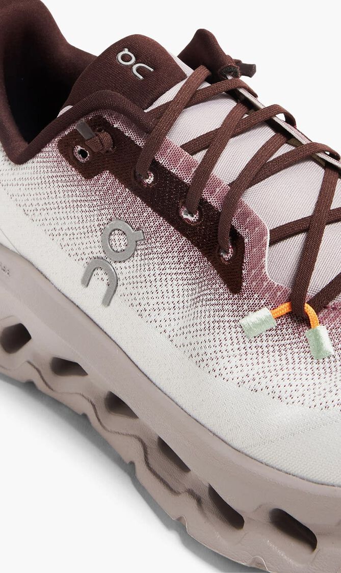 Cloudtilt Sneakers