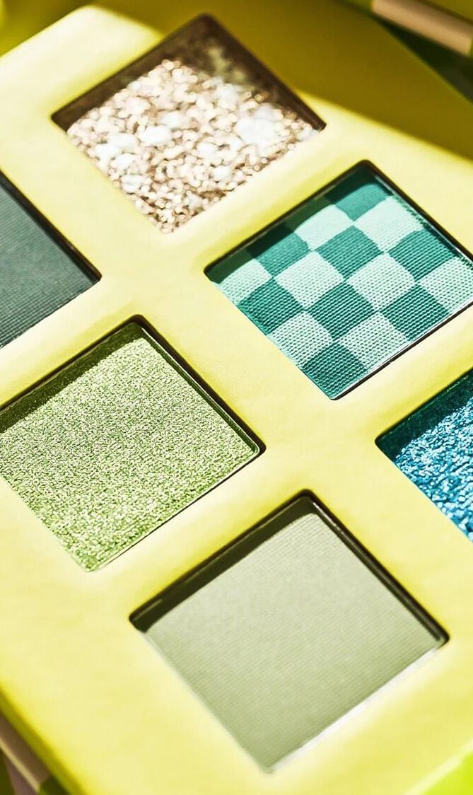 Essence Positive Vibes Only Eyeshadow Palette 01