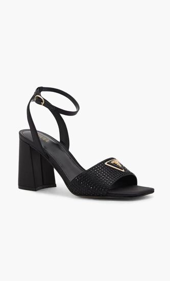 Gelyae Sneakers