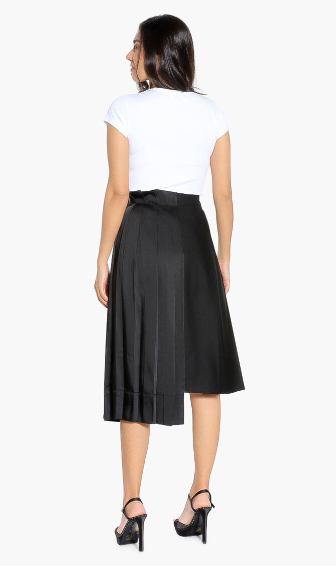 تنورة بكسرات