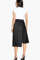 تنورة بكسرات