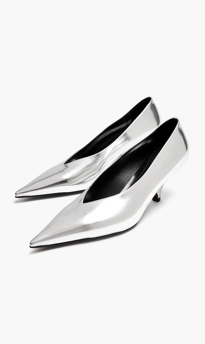 THE WEDGE-HEEL PUMP