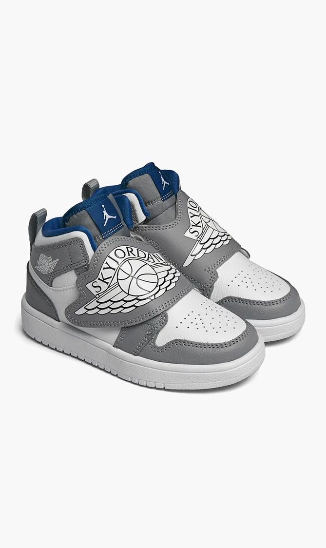 Sky Jordan 1 Sneakers