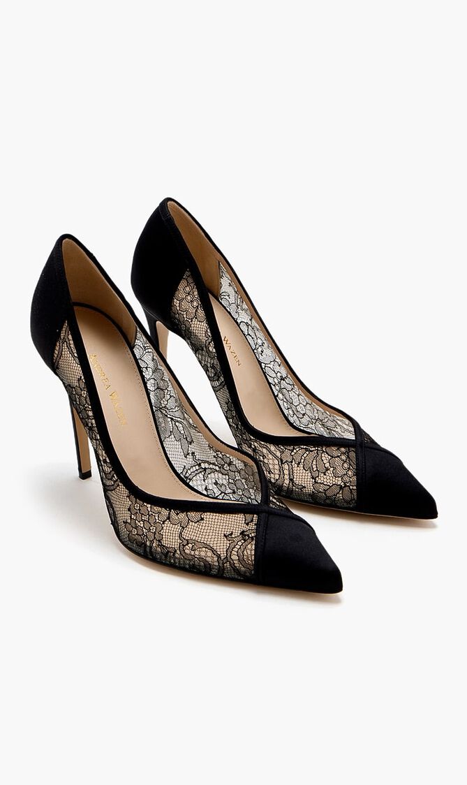 Nora Pumps