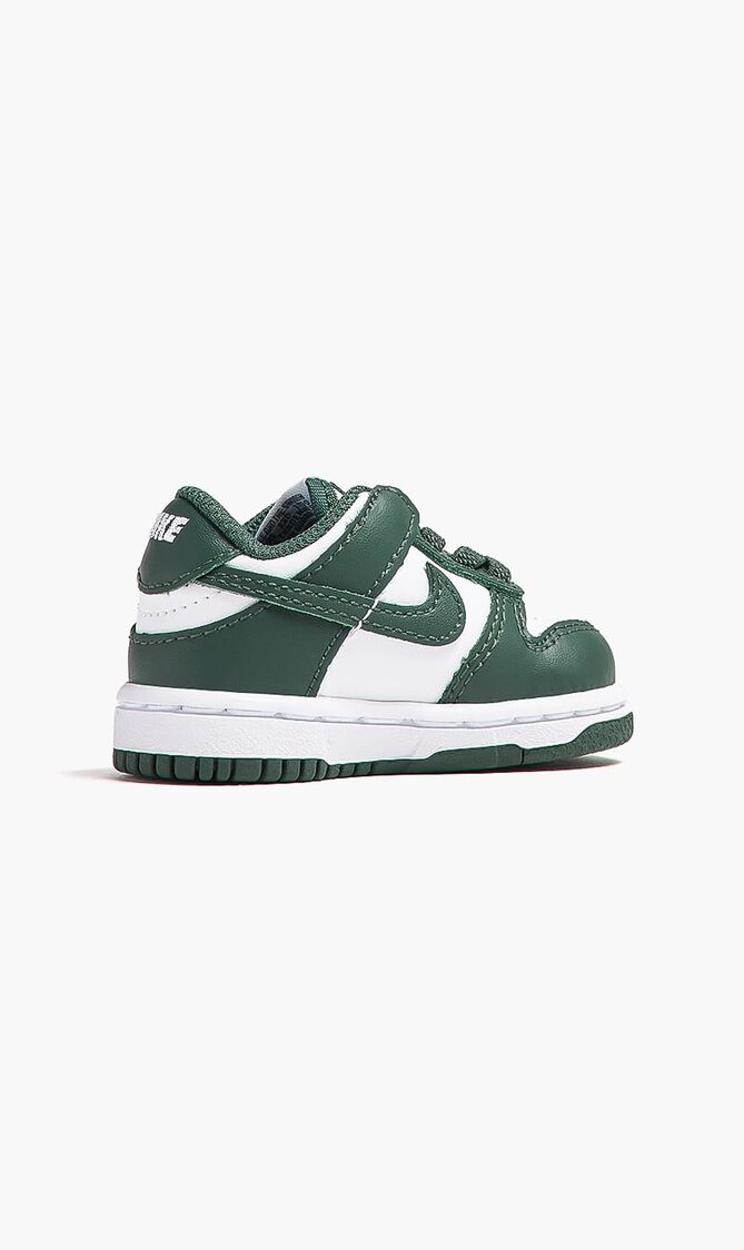 Dunk Low Sneakers