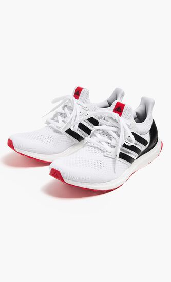 ULTRABOOST 10