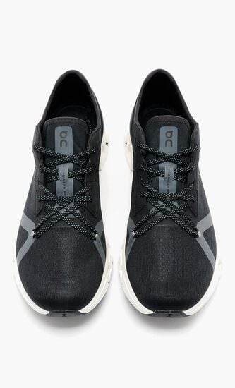 Cloud X 4 AD Sneakers
