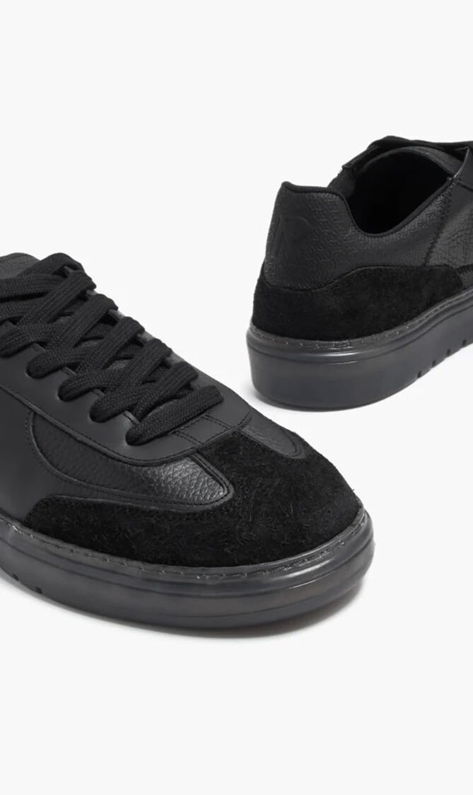 Virtus Sneakers