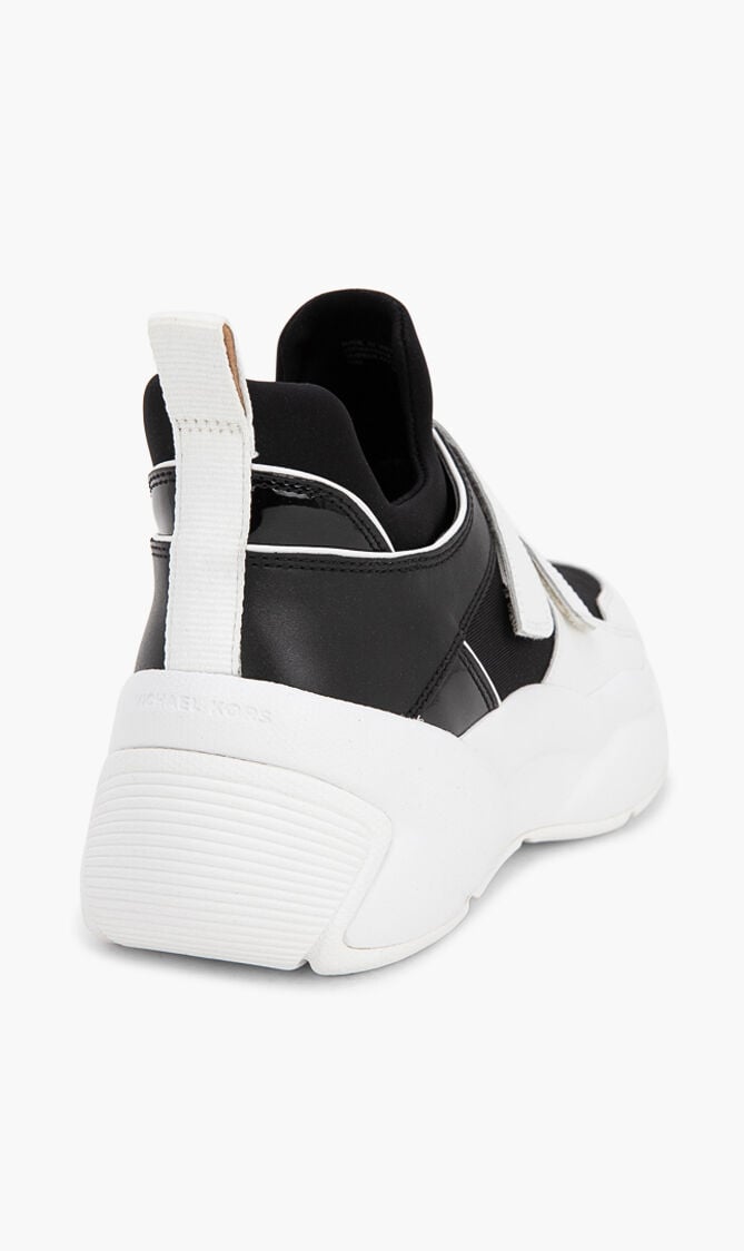 Kelly Canvas Trainer