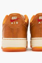Air Force 1 07 LV8 Russet and Sunset Sneakers Air Force 1 07 LV8 Russet and Sunset Sneakers