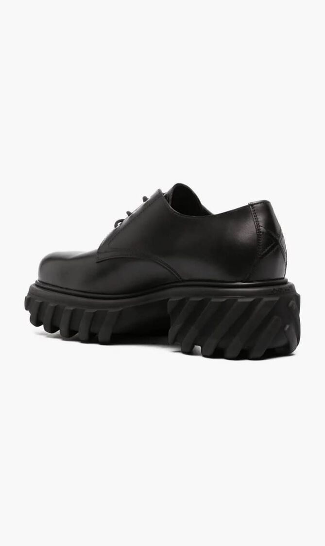 EXPLORATION DERBY BLACK BLACK