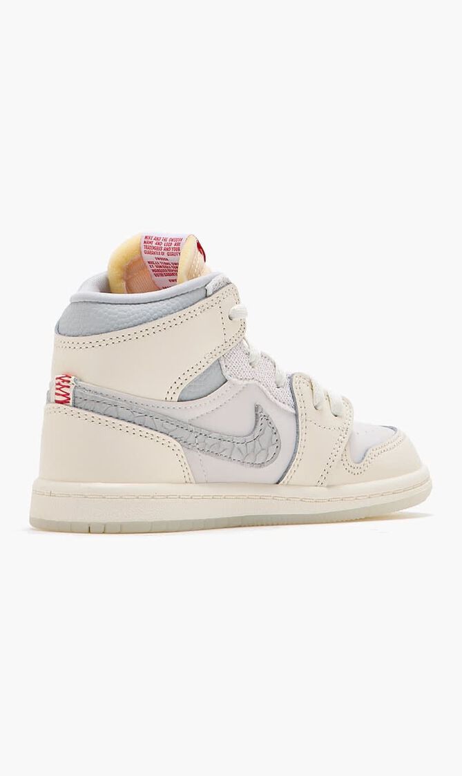 AIR JORDAN 1 RETRO HI OG V3