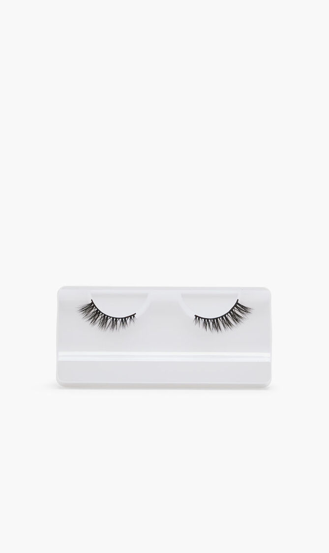 PINKY GOAT LASH IMAN