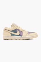 Air Jordan 1 Low SE Sneakers