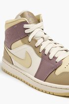 Air Jordan 1 Mid Sneakers Air Jordan 1 Mid Sneakers