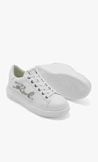 Signia Sneakers