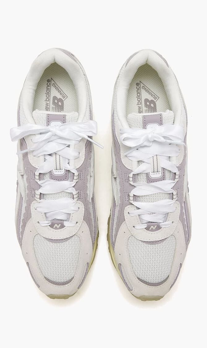 204L Sneakers
