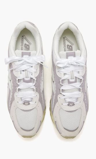 204L Sneakers