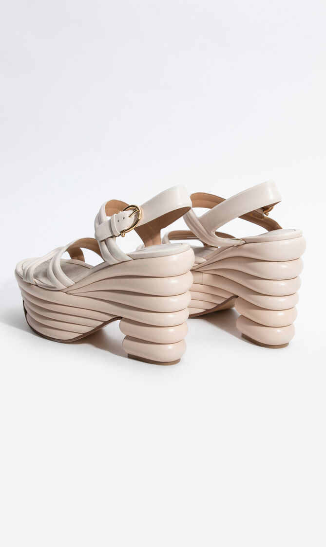 حذاء ماتيلدا سكارباسفيلاتا