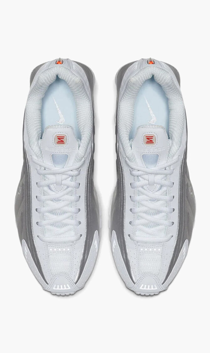W NIKE SHOX R4
