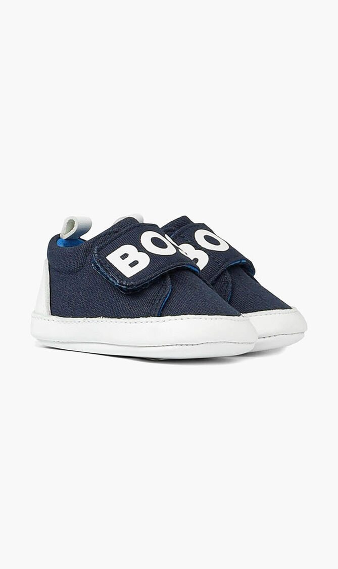 Logo Sneakers