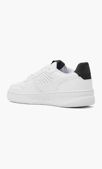 L001 Low Top Court Sneakers