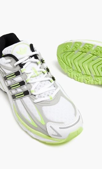 Adistar Cushion Sneakers