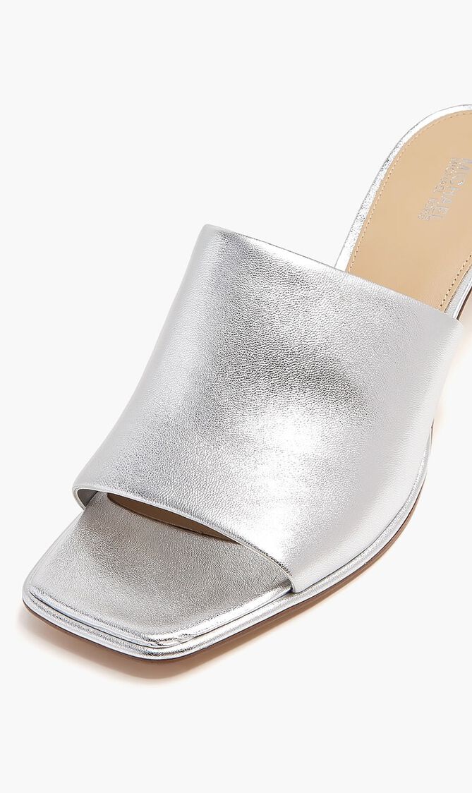 LARA KITTEN SANDAL