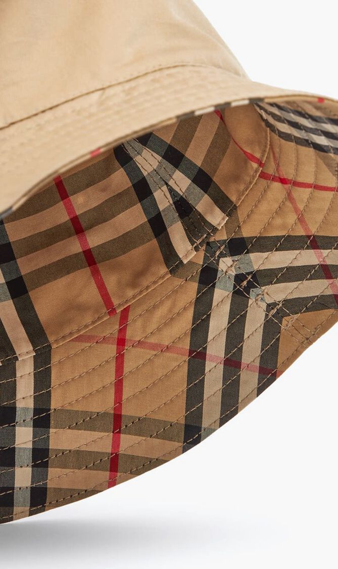 Reversible bucket hat