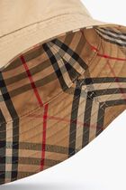 Reversible bucket hat