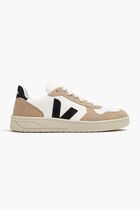 V 10 Sneakers