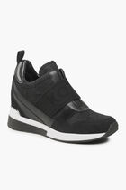 MAVEN SLIP ON TRAINER