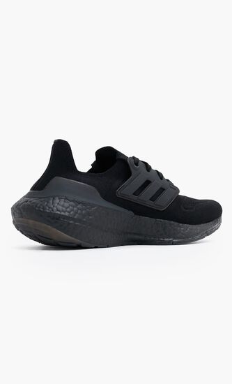 ULTRABOOST 22 W