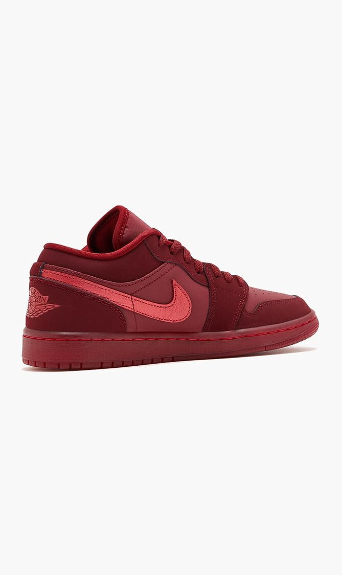 Air Jordan 1 Low SE Sneakers