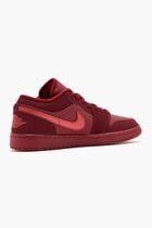 Air Jordan 1 Low SE Sneakers