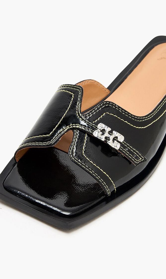 BUTTERFLY FLAT SANDAL NAPLACK