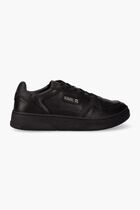 Krew Sneakers