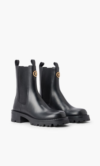 BOOTIES