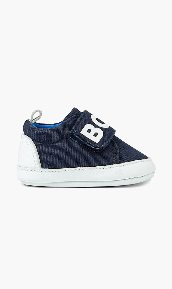 Logo Sneakers