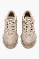 Eris Sneakers