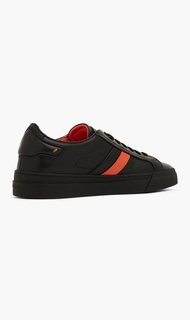 Finral Sneakers