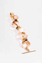 سوار كبير على شكل دائري ذو حلقات متشابكة