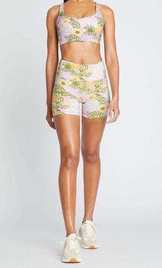 TORY SPORT WEIGHTLESS MULTI-STRIPE CHEVRON RACERBACK BRA