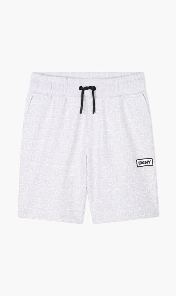 T SHIRT AND BERMUDA SHORTS