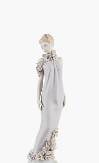 Haute Allure Sophisticated Look Woman Figurine. Limited Edition