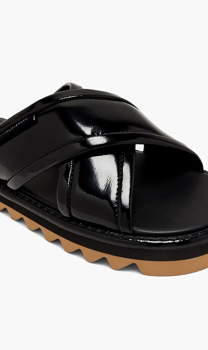 Sneak-Elyse Twisted Sandals