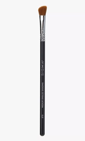 MEDIUM ANGLED SHADING BRUSH
