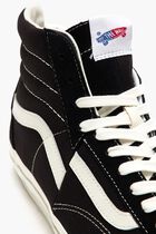 Clash the Wall LX Sneakers Clash the Wall LX Sneakers