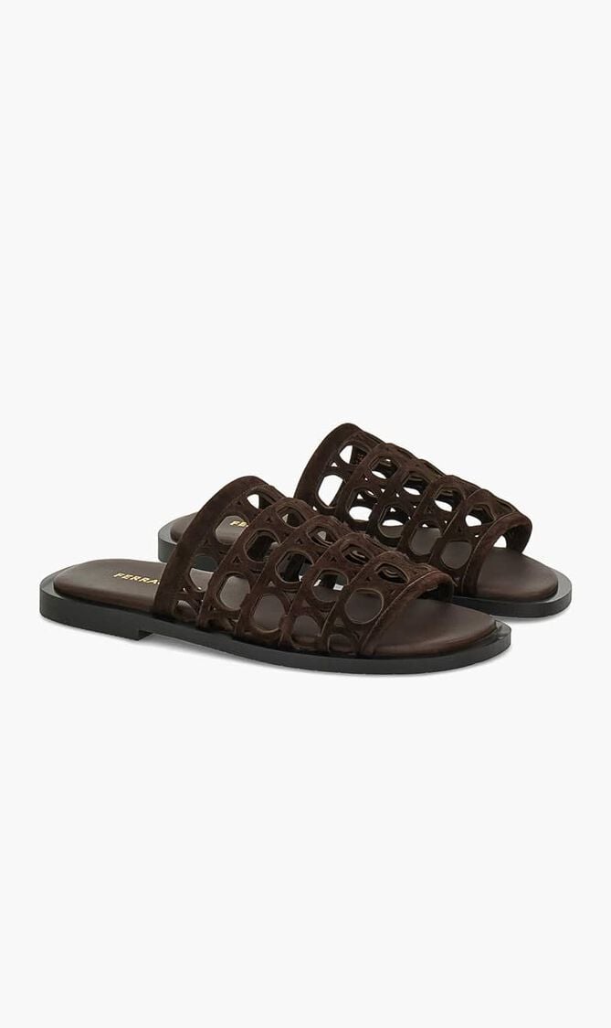 SANDAL