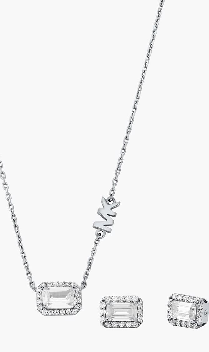 Necklace and Stud Earrings Set.